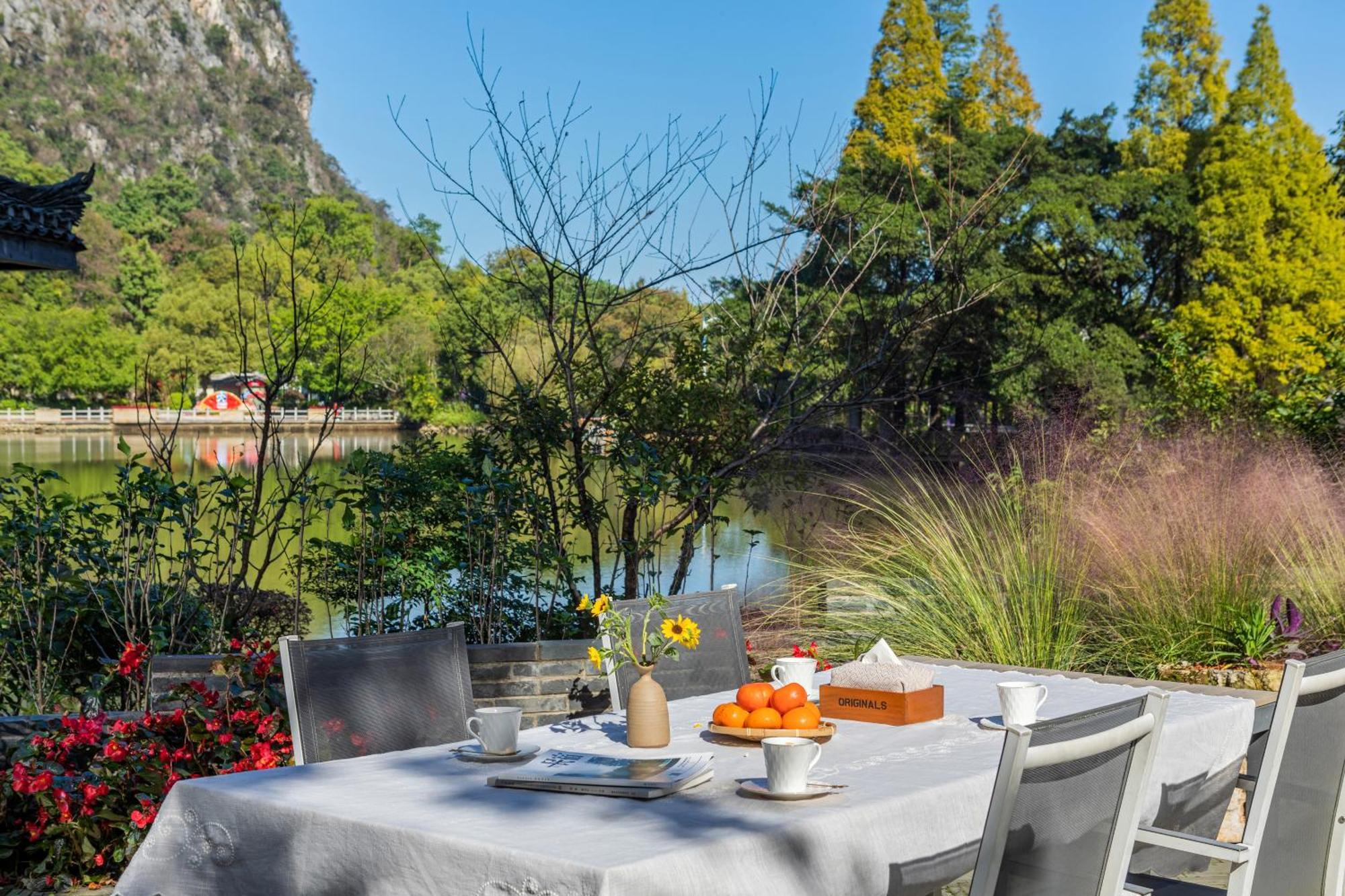 Guilin Heshe Lakeside Resort-Free Pick Up Service Stay Two Nights Exteriör bild