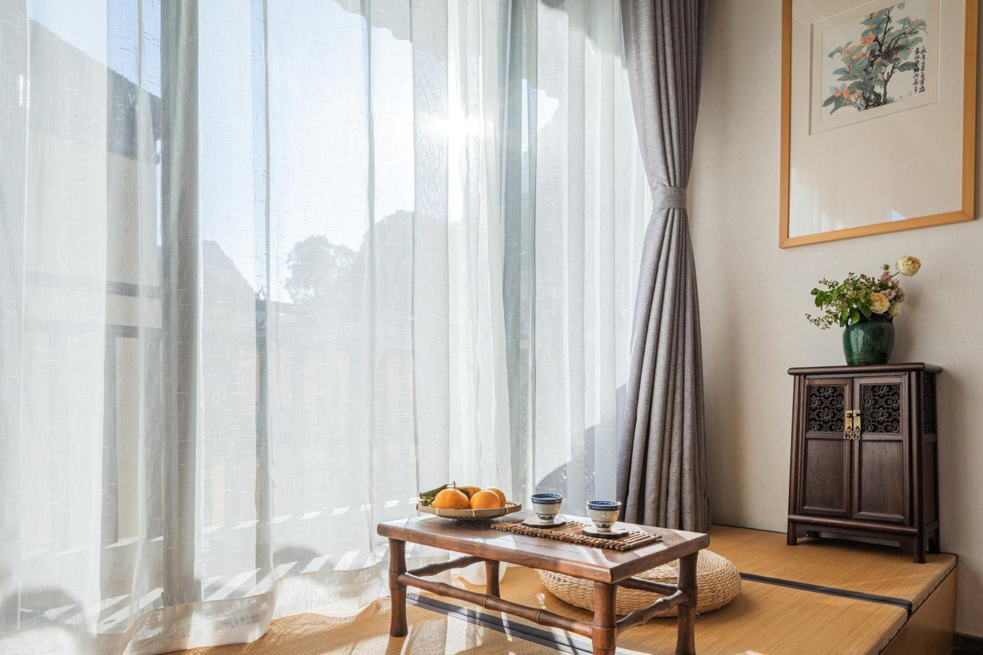 Guilin Heshe Lakeside Resort-Free Pick Up Service Stay Two Nights Exteriör bild