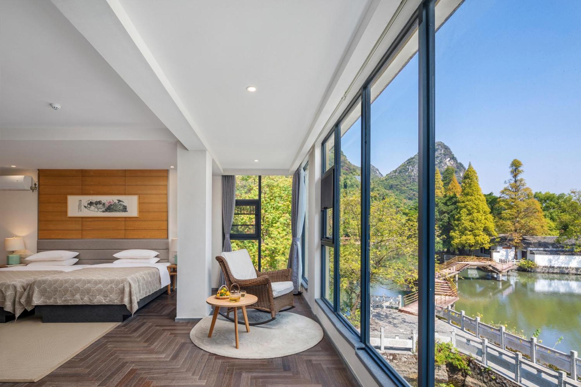 Guilin Heshe Lakeside Resort-Free Pick Up Service Stay Two Nights Exteriör bild