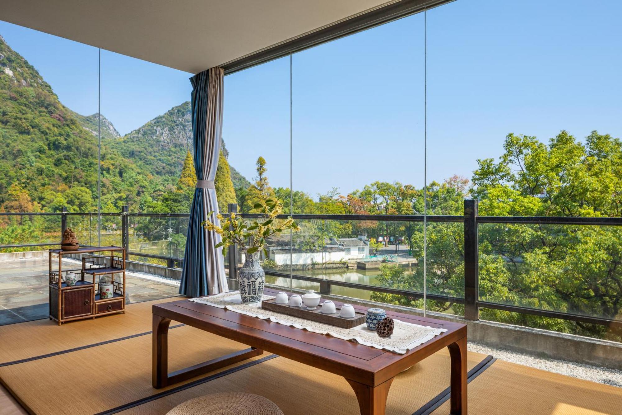 Guilin Heshe Lakeside Resort-Free Pick Up Service Stay Two Nights Exteriör bild