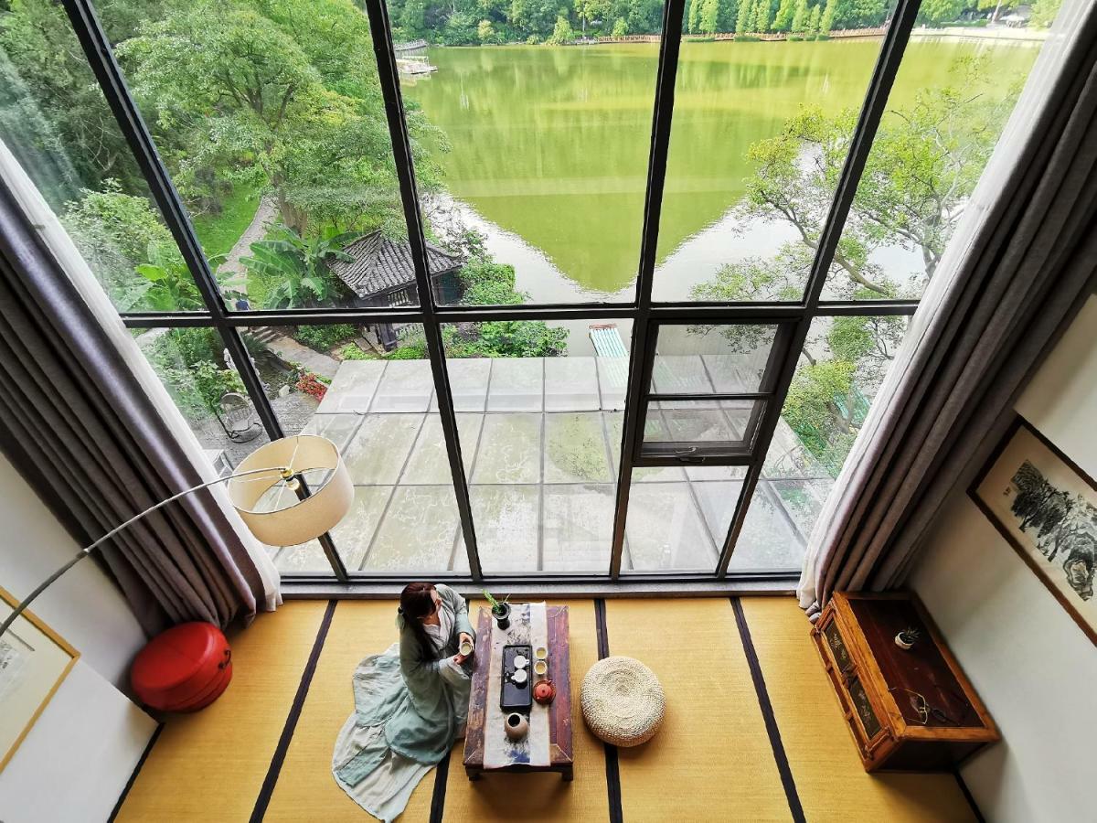 Guilin Heshe Lakeside Resort-Free Pick Up Service Stay Two Nights Exteriör bild