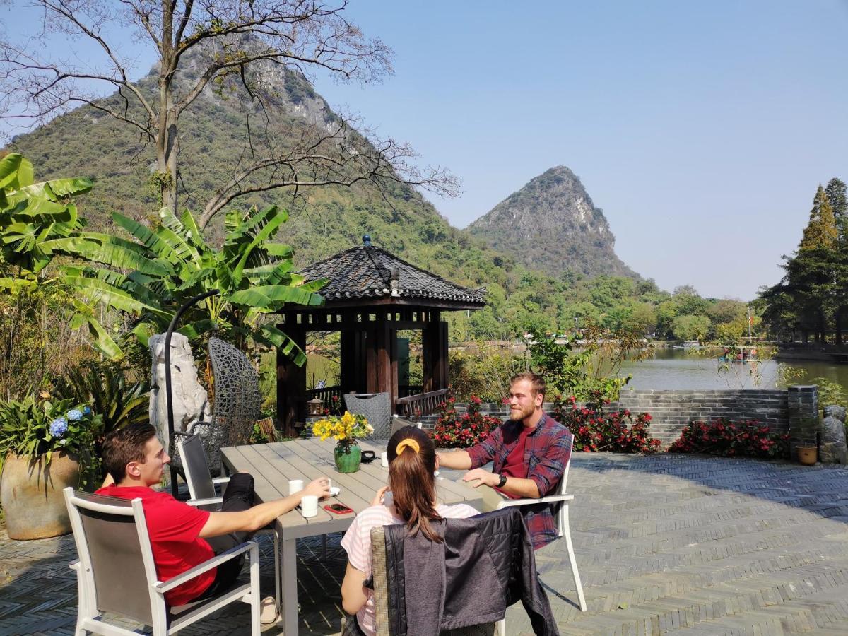 Guilin Heshe Lakeside Resort-Free Pick Up Service Stay Two Nights Exteriör bild